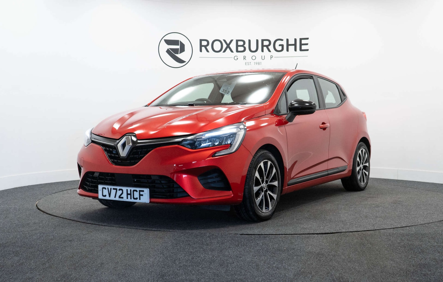 Used Renault Clio 2023 for sale - 78176802: Photo 3