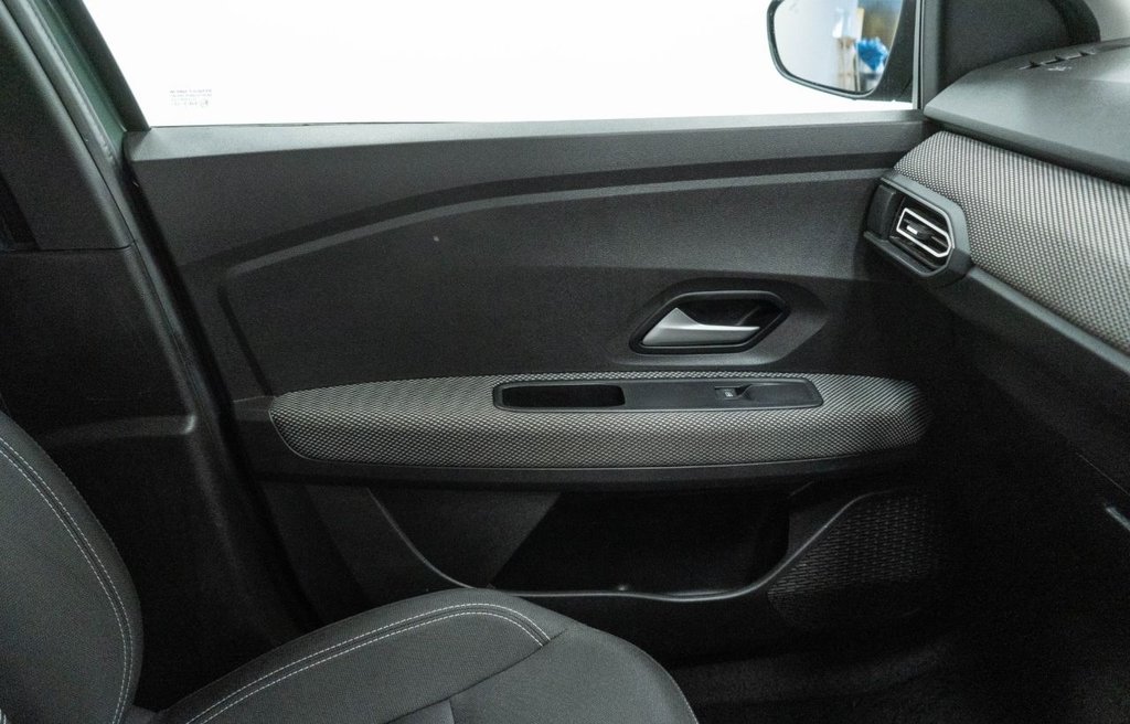 Used Dacia Jogger 2023 for sale - 77110742: Photo 32