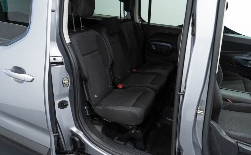 Used Peugeot Rifter 2021 for sale - 76396004: Photo 32