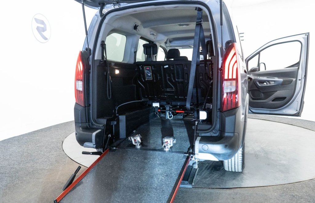 Used Peugeot Rifter 2021 for sale - 76396004: Photo 33