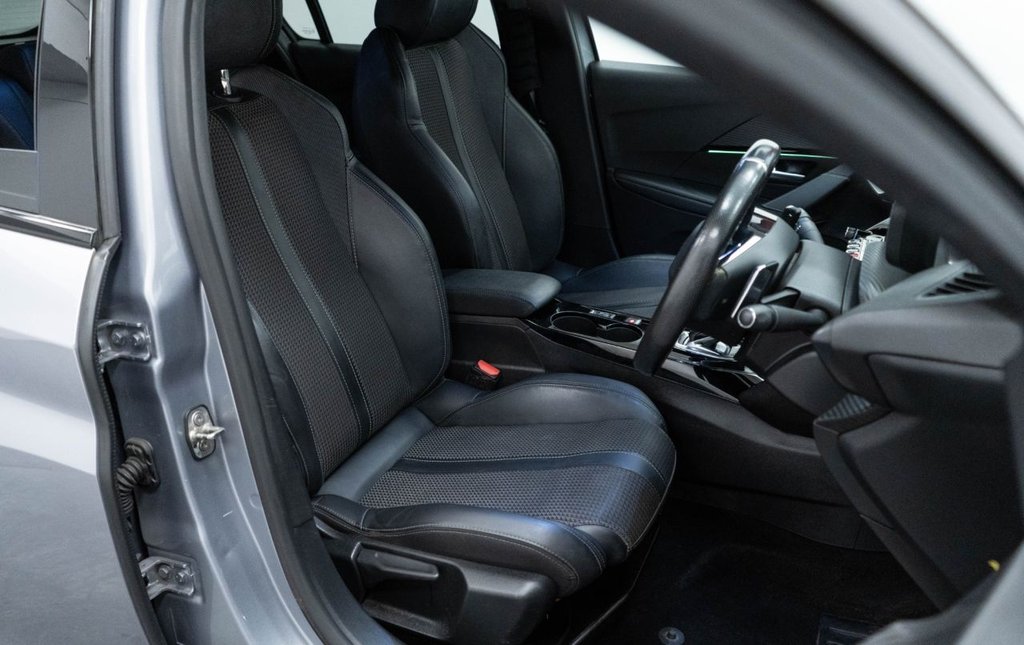 Used Peugeot 208 2021 for sale - 77525888: Photo 21