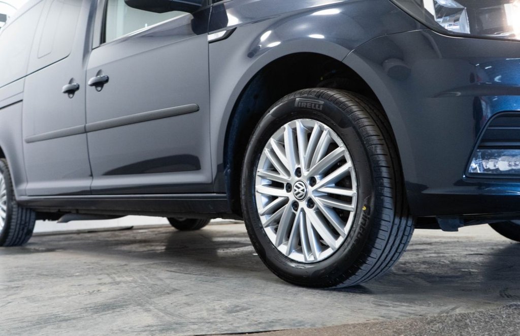 Used Volkswagen Caddy Maxi Life 2018 for sale - 76395760: Photo 11