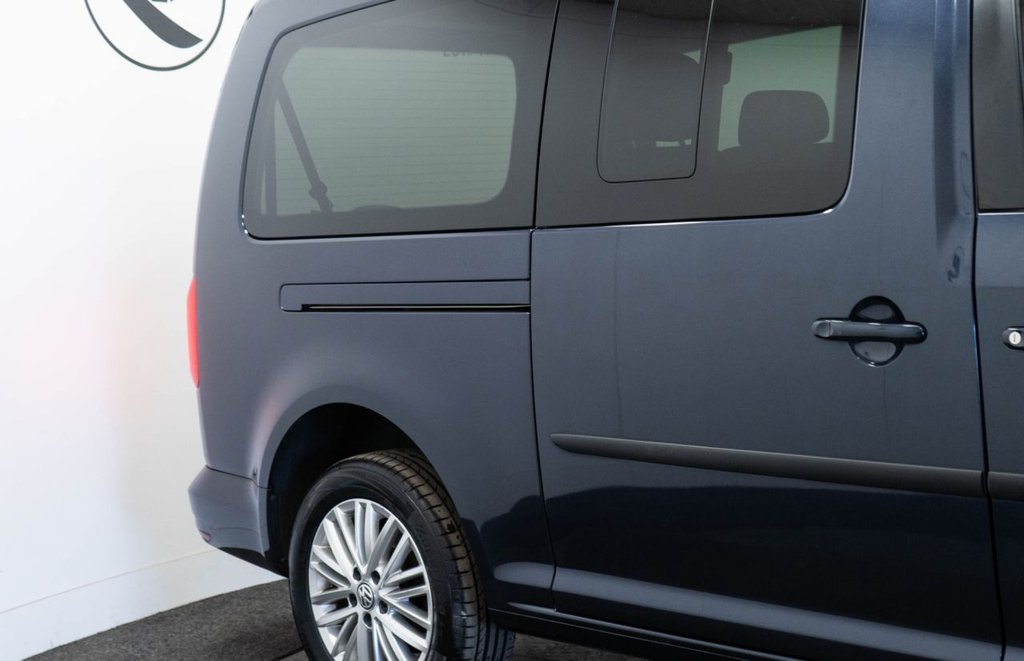 Used Volkswagen Caddy Maxi Life 2018 for sale - 76395760: Photo 14