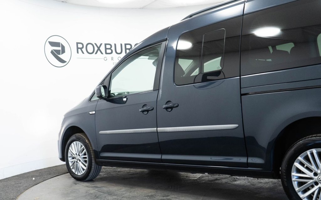 Used Volkswagen Caddy Maxi Life 2018 for sale - 76395760: Photo 20