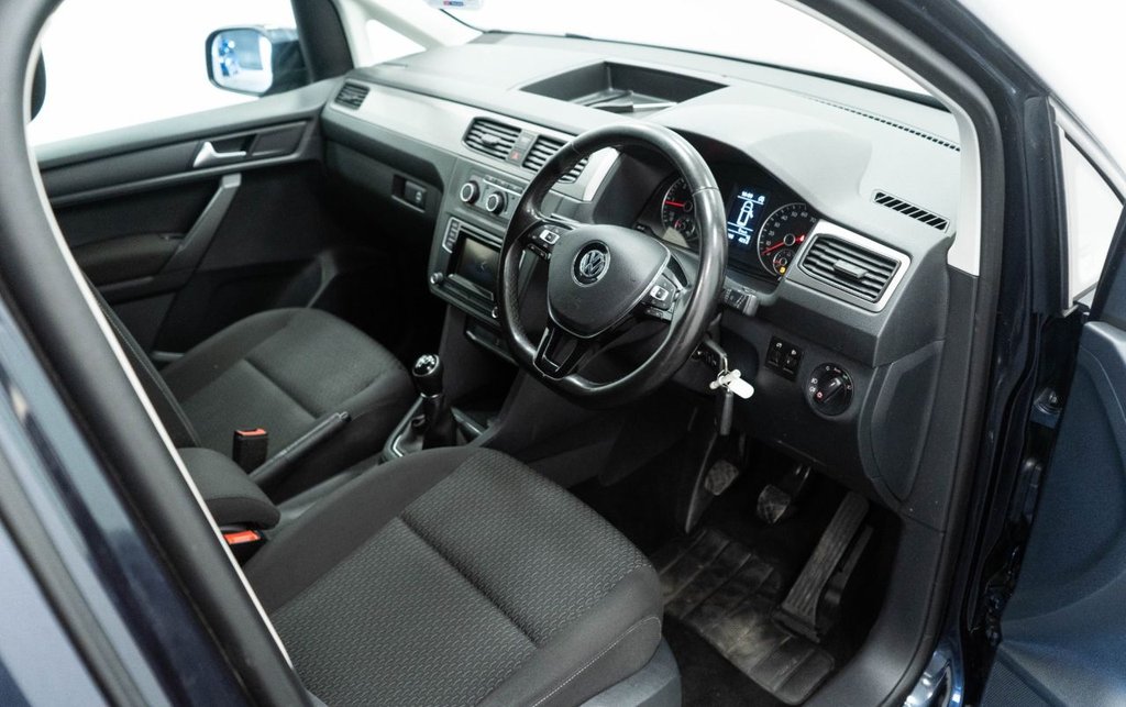 Used Volkswagen Caddy Maxi Life 2018 for sale - 76395760: Photo 21