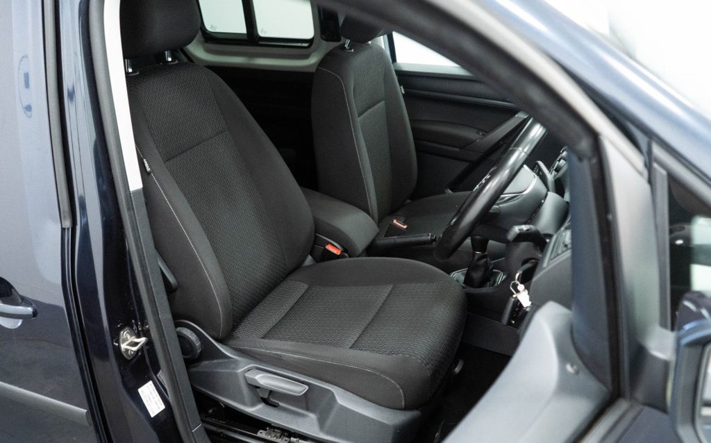 Used Volkswagen Caddy Maxi Life 2018 for sale - 76395760: Photo 22