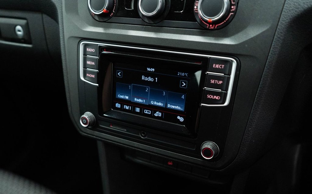 Used Volkswagen Caddy Maxi Life 2018 for sale - 76395760: Photo 27