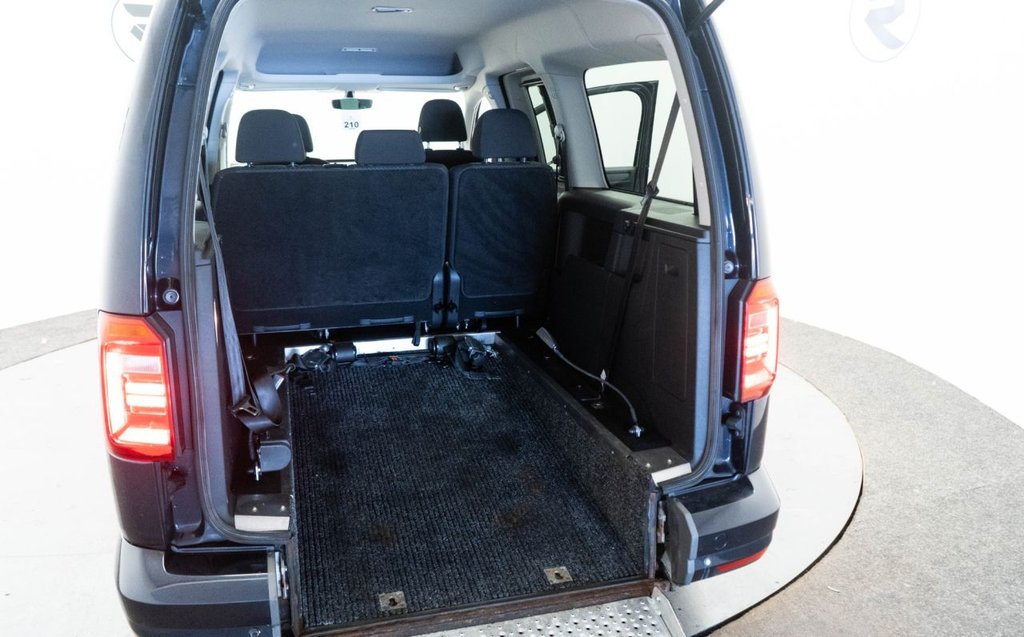 Used Volkswagen Caddy Maxi Life 2018 for sale - 76395760: Photo 34