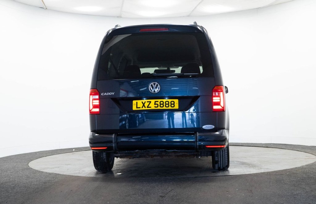 Used Volkswagen Caddy Maxi Life 2018 for sale - 76395760: Photo 7