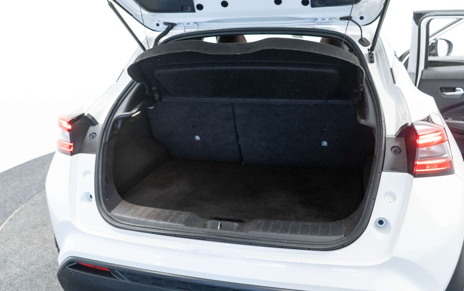 Used Nissan Juke 2023 for sale - 77930673: Photo 35