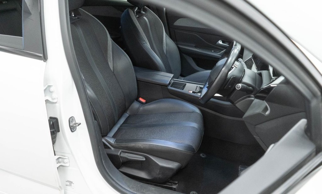 Used Peugeot 308 2022 for sale - 77048777: Photo 21