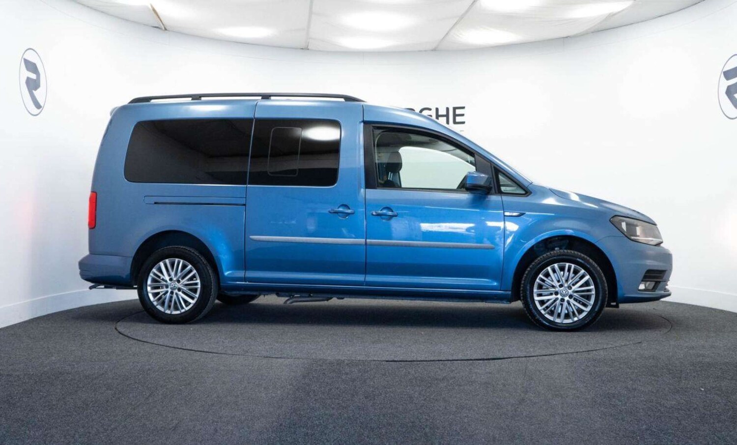 Used Volkswagen Caddy Maxi Life 2018 for sale - 77930703: Photo 9