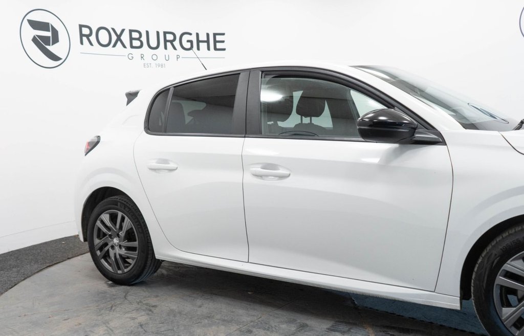 Used Peugeot 208 2022 for sale - 77089114: Photo 13