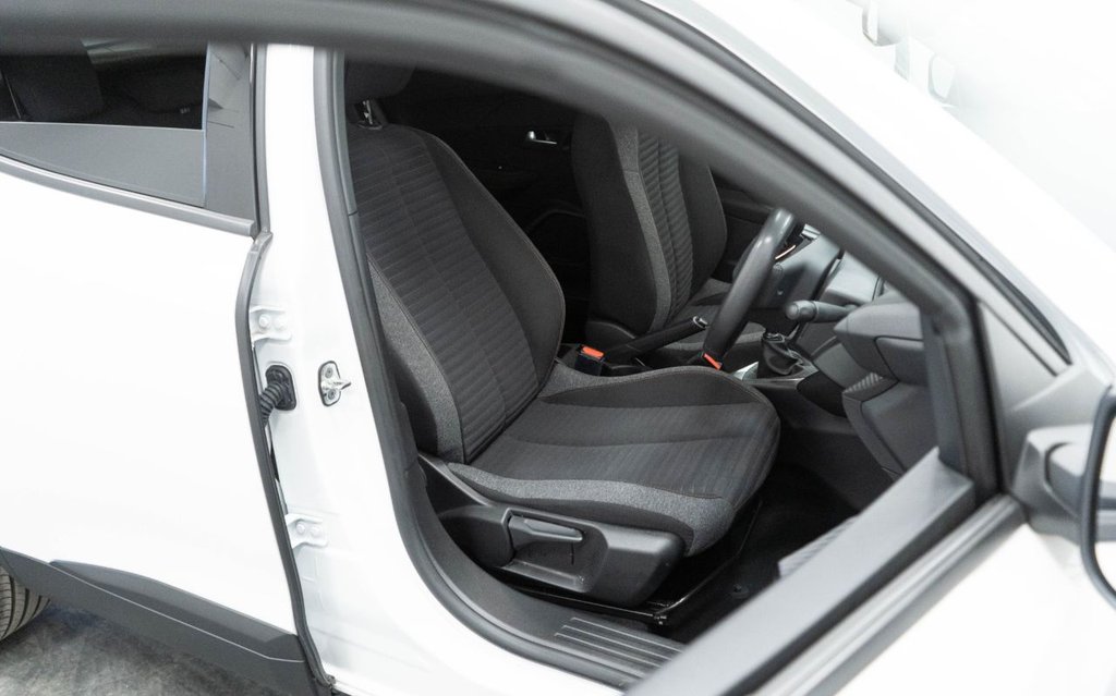 Used Peugeot 2008 2022 for sale - 76345211: Photo 21