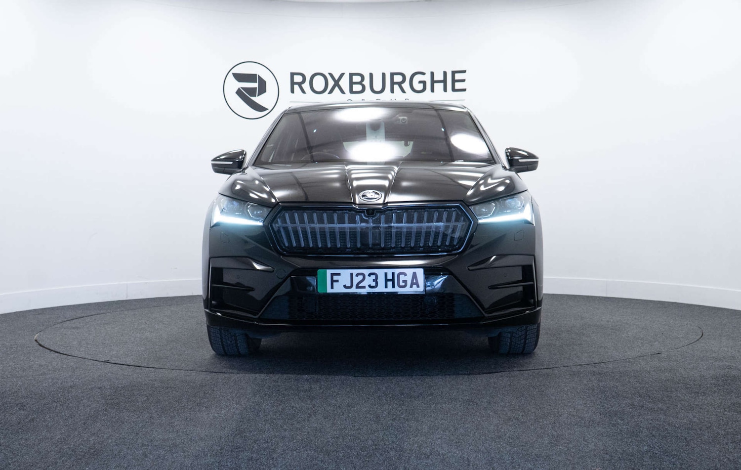 Used Skoda Enyaq 2023 for sale - 77930665: Photo 2