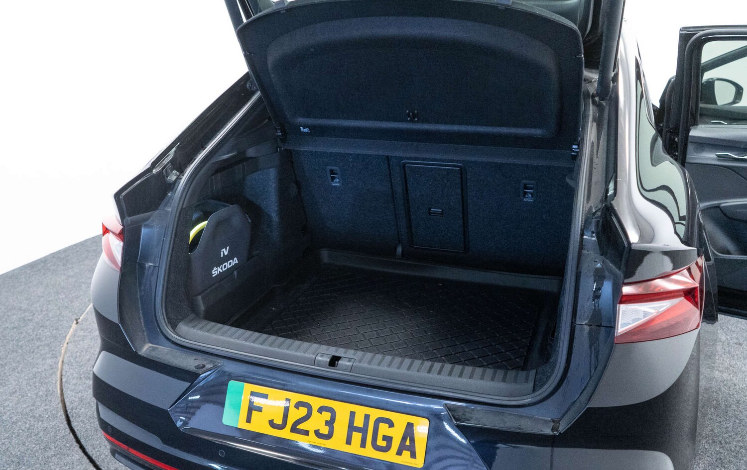 Used Skoda Enyaq 2023 for sale - 77930665: Photo 38