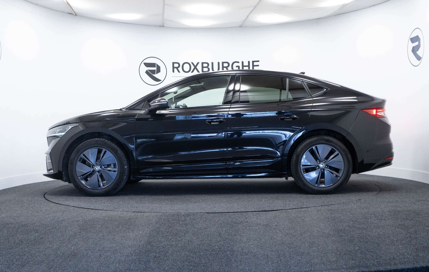 Used Skoda Enyaq 2023 for sale - 77930665: Photo 4