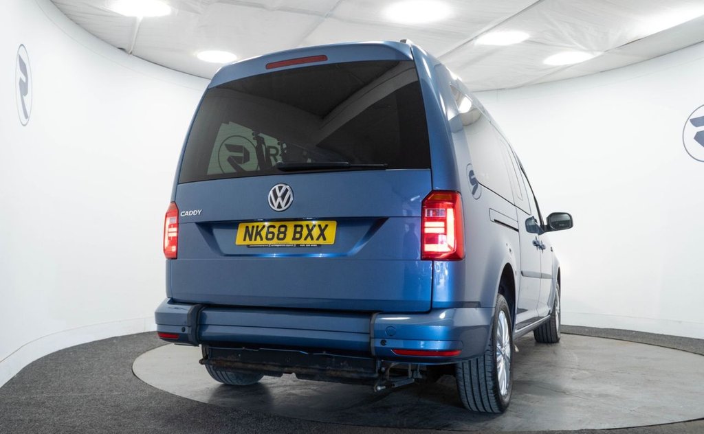 Used Volkswagen Caddy Maxi Life 2018 for sale - 76416971: Photo 15