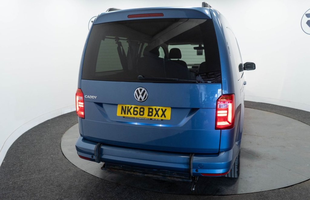 Used Volkswagen Caddy Maxi Life 2018 for sale - 76416971: Photo 16