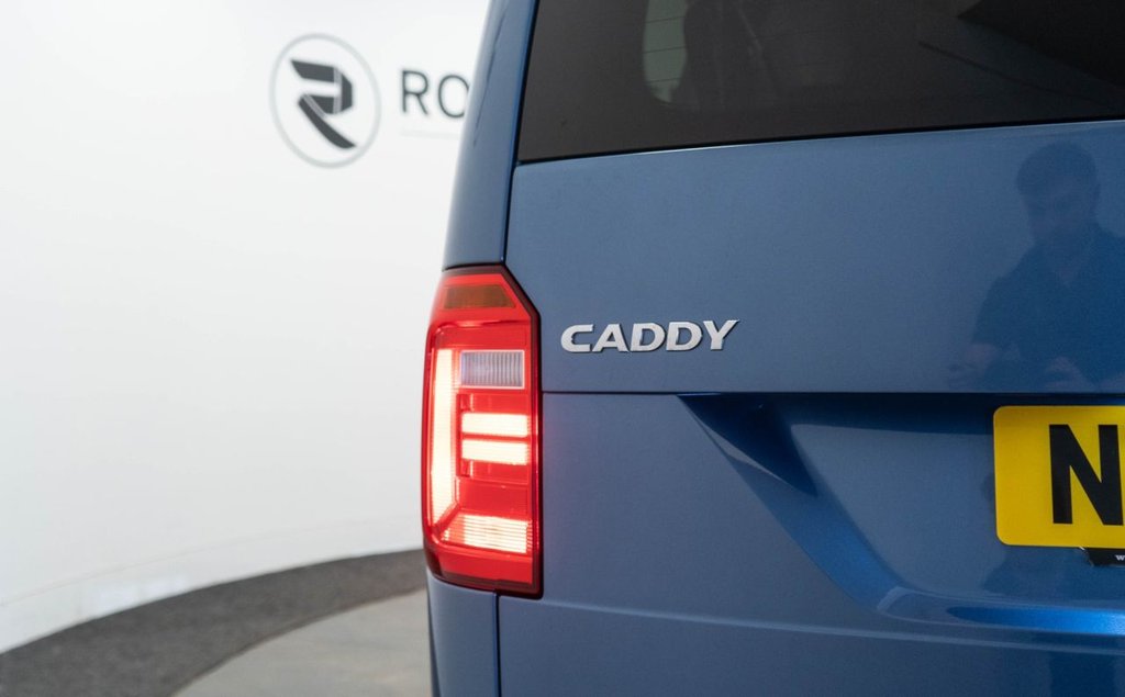 Used Volkswagen Caddy Maxi Life 2018 for sale - 76416971: Photo 17