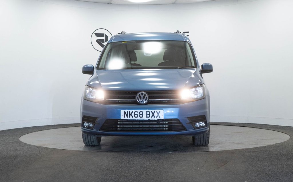 Used Volkswagen Caddy Maxi Life 2018 for sale - 76416971: Photo 2