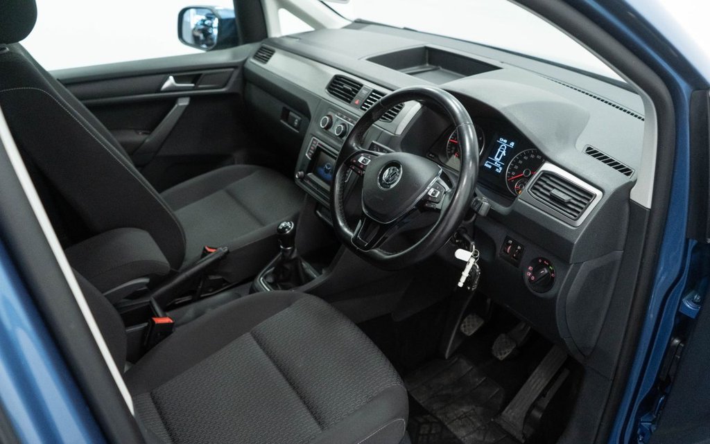 Used Volkswagen Caddy Maxi Life 2018 for sale - 76416971: Photo 21