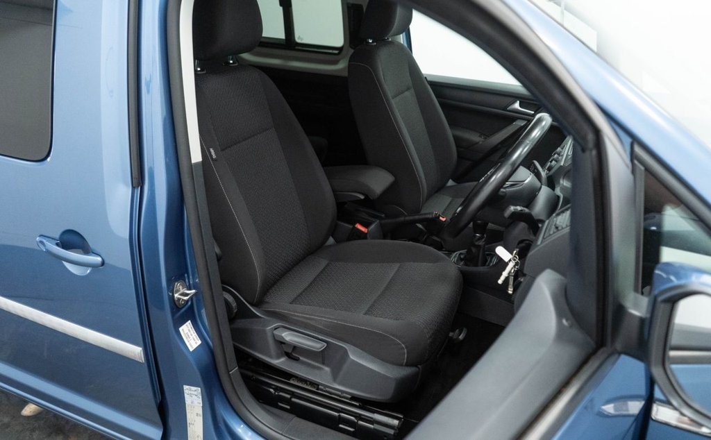 Used Volkswagen Caddy Maxi Life 2018 for sale - 76416971: Photo 22