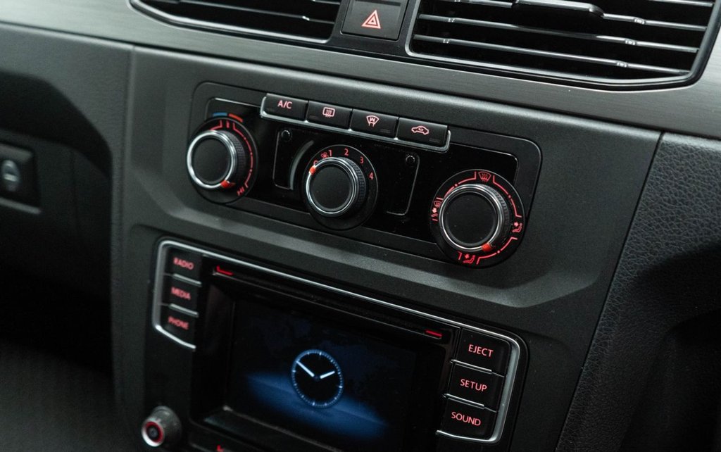 Used Volkswagen Caddy Maxi Life 2018 for sale - 76416971: Photo 27