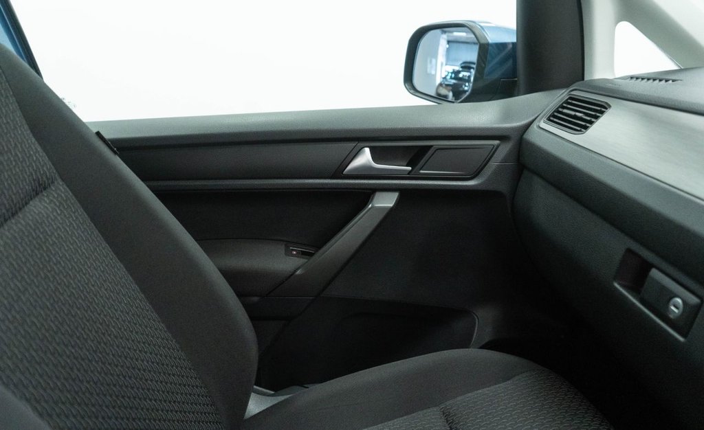 Used Volkswagen Caddy Maxi Life 2018 for sale - 76416971: Photo 31