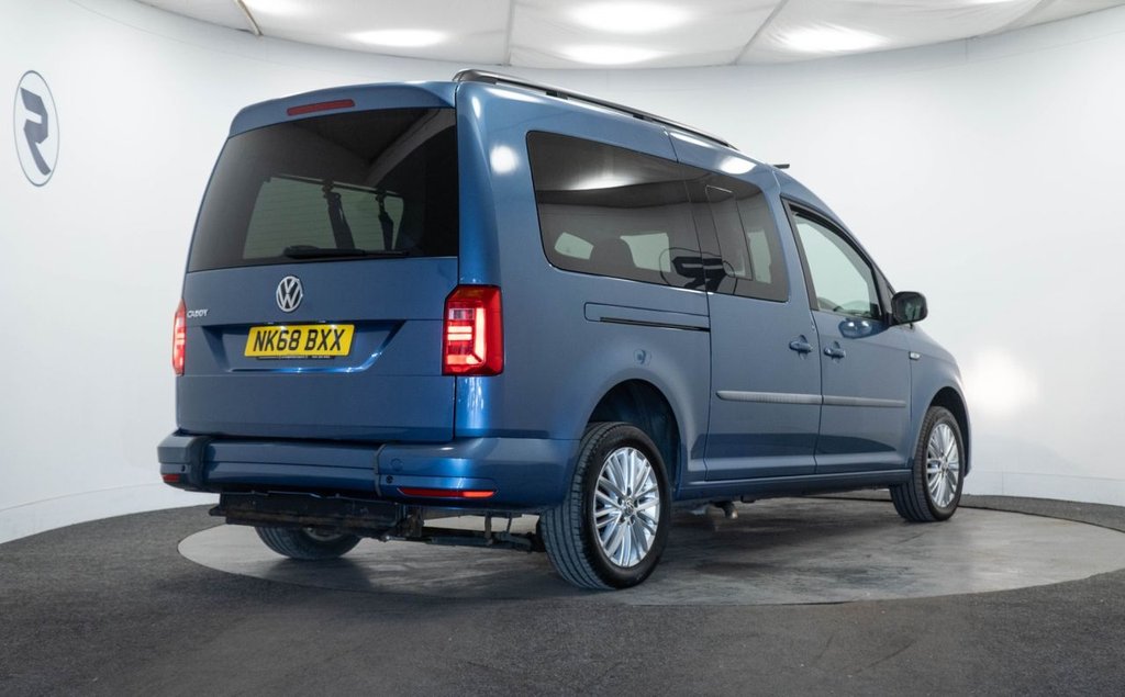 Used Volkswagen Caddy Maxi Life 2018 for sale - 76416971: Photo 8