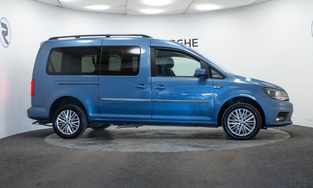 Used Volkswagen Caddy Maxi Life 2018 for sale - 76416971: Photo 9