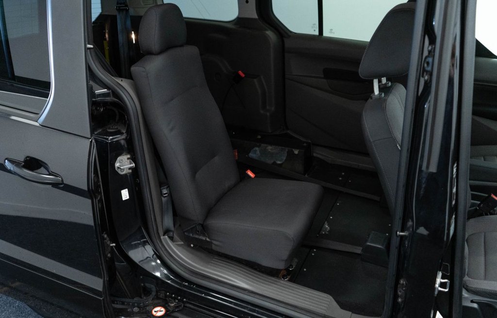 Used Ford Grand Tourneo Connect 2020 for sale - 77719552: Photo 33