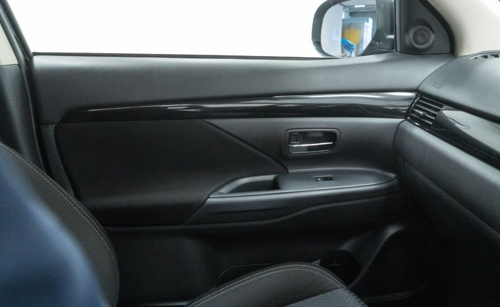 Used Mitsubishi Outlander 2020 for sale - 76563306: Photo 28