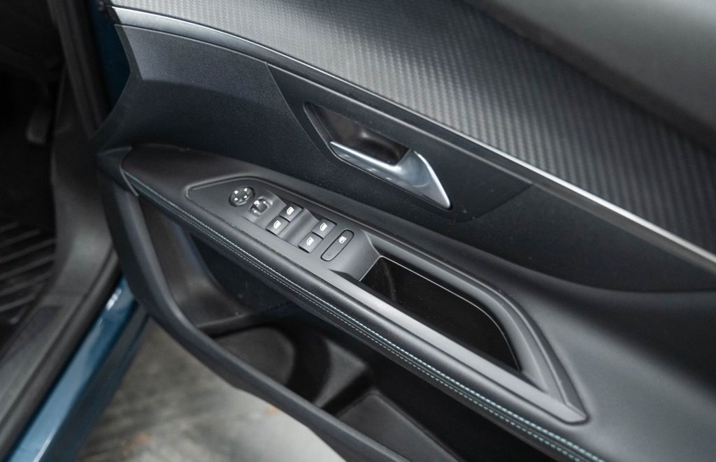 Used Peugeot 5008 2022 for sale - 76848376: Photo 22