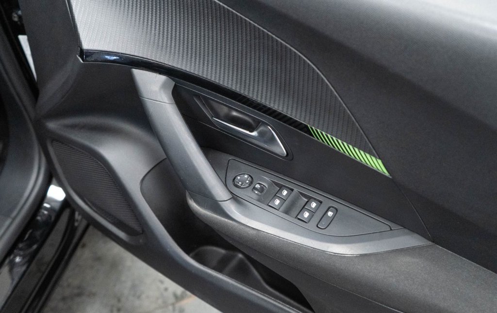 Used Peugeot 2008 2023 for sale - 76509736: Photo 23