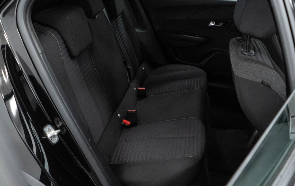 Used Peugeot 2008 2023 for sale - 76509736: Photo 32