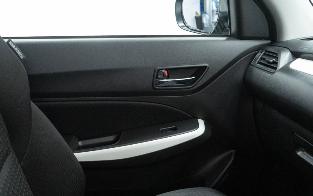Used Suzuki Swift 2022 for sale - 76345398: Photo 31