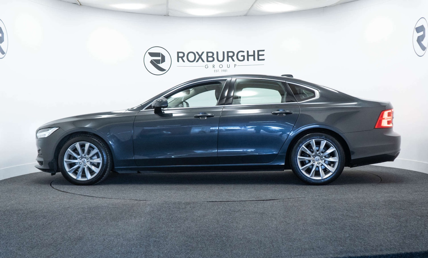 Used Volvo S90 2017 for sale - 77950470: Photo 4