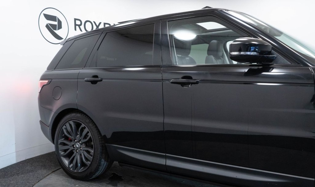 Used Land Rover Range Rover Sport 2017 for sale - 76685990: Photo 13