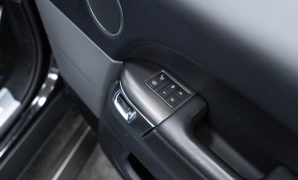 Used Land Rover Range Rover Sport 2017 for sale - 76685990: Photo 25