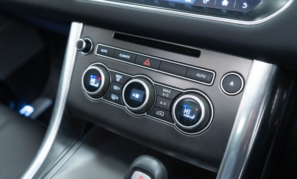 Used Land Rover Range Rover Sport 2017 for sale - 76685990: Photo 32