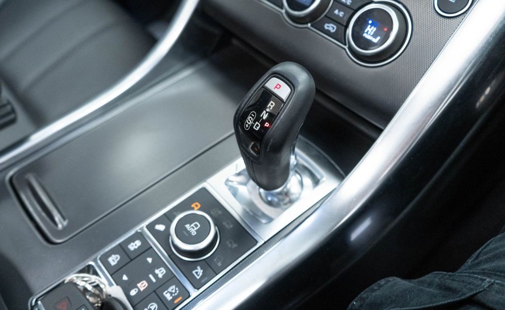 Used Land Rover Range Rover Sport 2017 for sale - 76685990: Photo 33