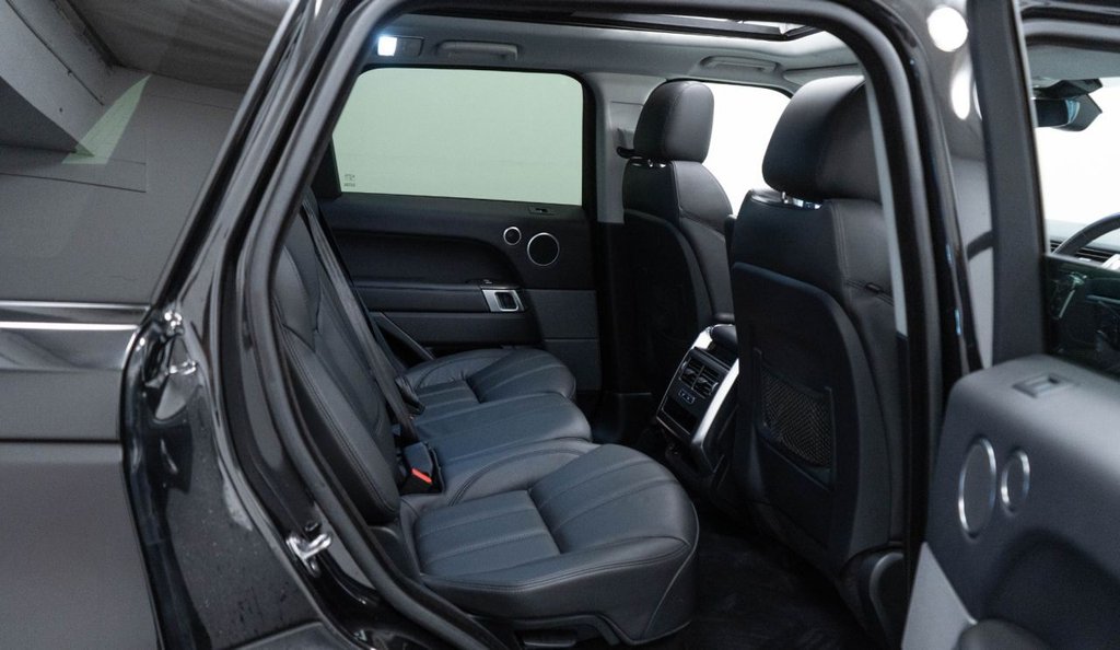 Used Land Rover Range Rover Sport 2017 for sale - 76685990: Photo 37