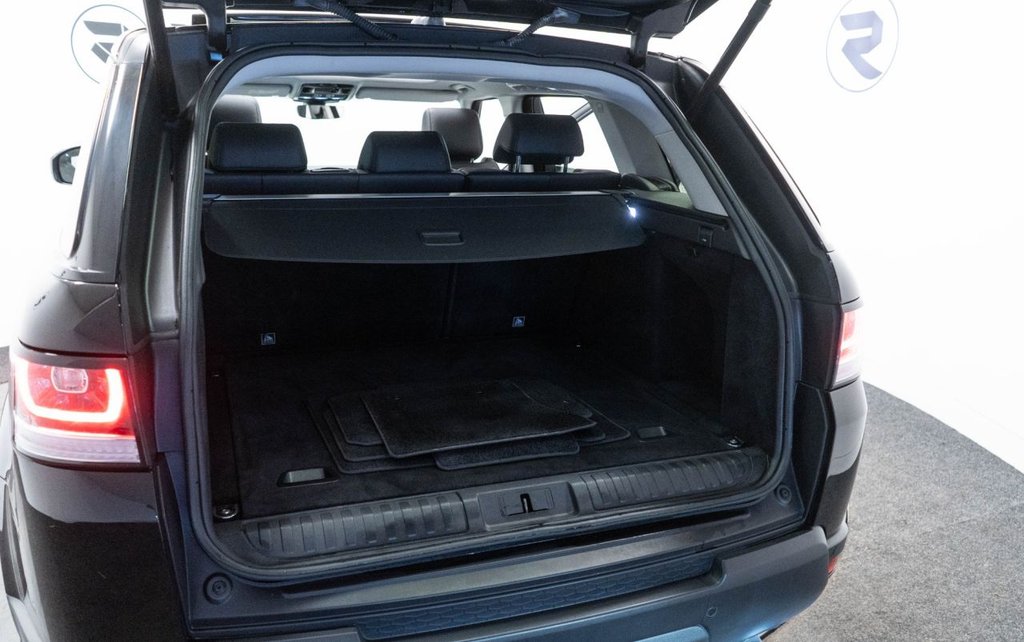 Used Land Rover Range Rover Sport 2017 for sale - 76685990: Photo 41