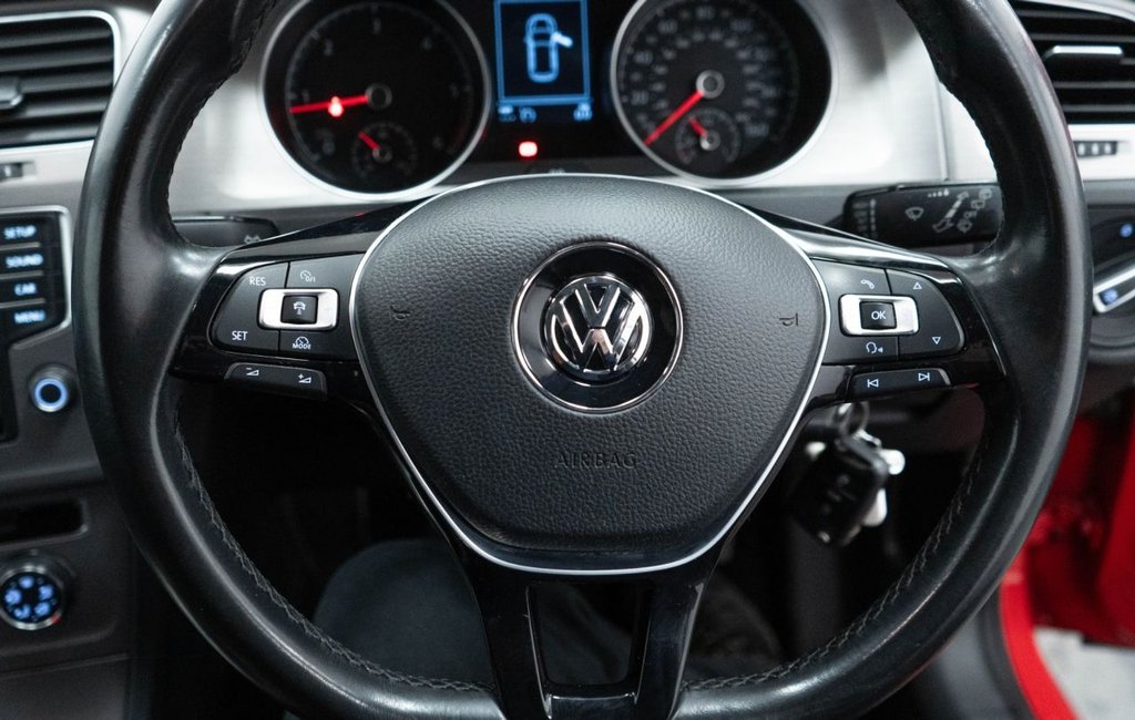 Used Volkswagen Golf 2015 for sale - 77360057: Photo 25