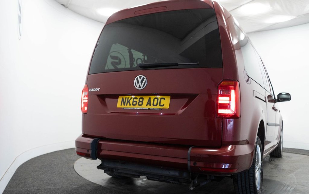 Used Volkswagen Caddy Maxi Life 2019 for sale - 76582318: Photo 15