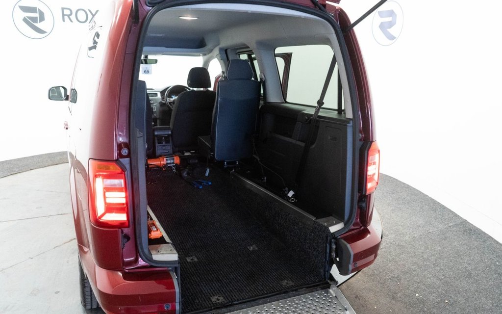 Used Volkswagen Caddy Maxi Life 2019 for sale - 76582318: Photo 33