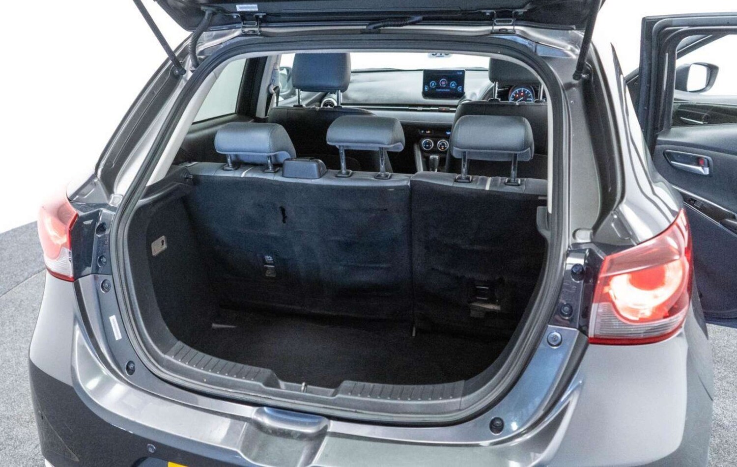 Used Mazda Mazda2 2023 for sale - 77930723: Photo 35