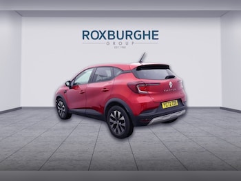 Used Renault Captur 2023 for sale - 77719886: Photo