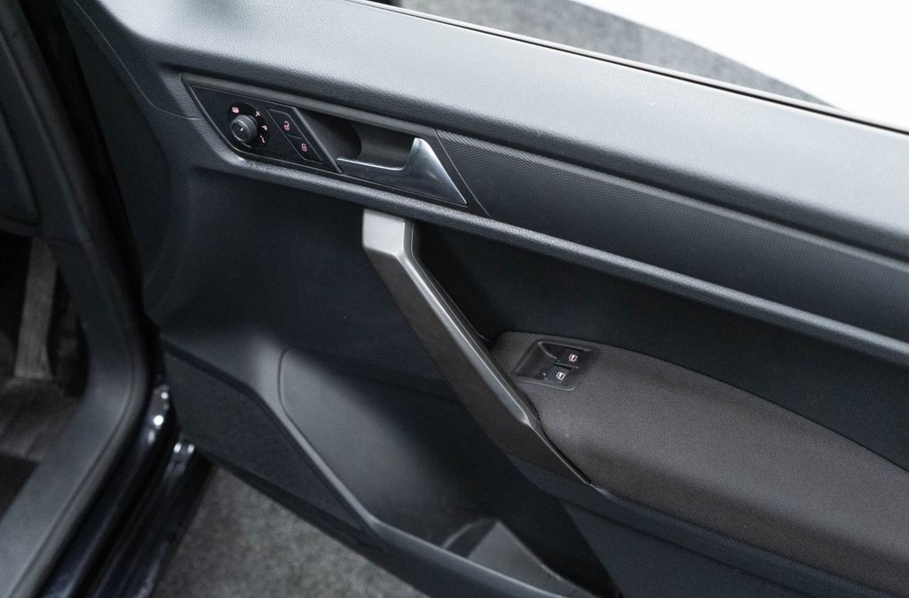 Used Volkswagen Caddy Maxi Life 2019 for sale - 77748454: Photo 21